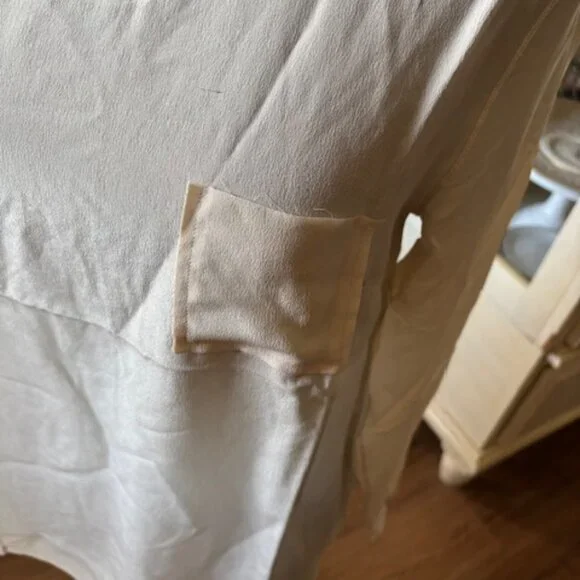 Chaser Ivory Silk Long Sleeve Pullover Top Blouse NWT Small - Picture 2 of 7